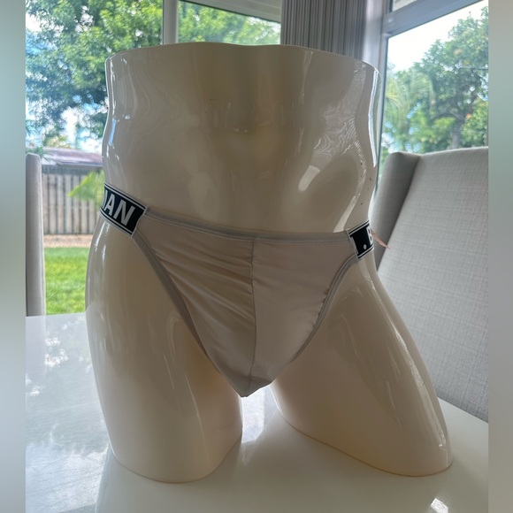 ๐ Menโs thongs - Picture 3 of 9